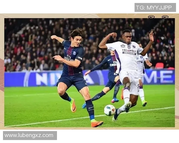 在欧冠与联赛之间寻求平衡的挑战与机遇分析